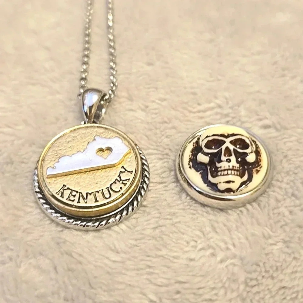 #529 Silver tone necklace Kentucky